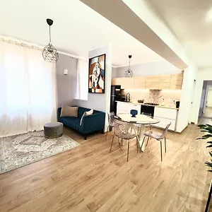 Apartament Cave, Rzym