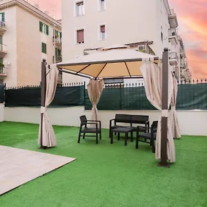 Apartament Luciano Secret Garden, Rzym